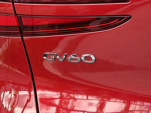 Certified 2023 Genesis GV60 Advanced AWD/4WD image 31
