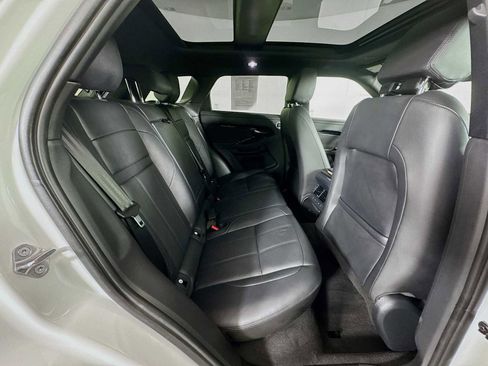 Used 2025 Land Rover Range Rover Evoque S image 27