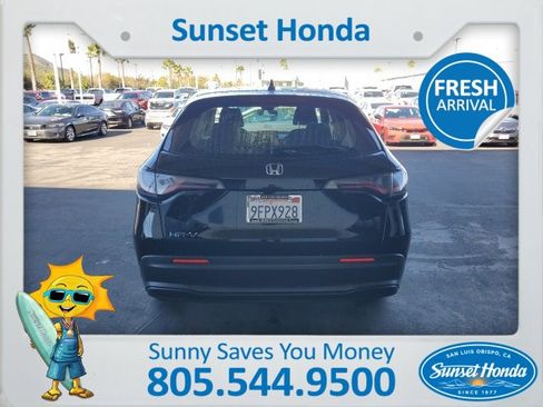 Used 2023 Honda HR-V LX image 9
