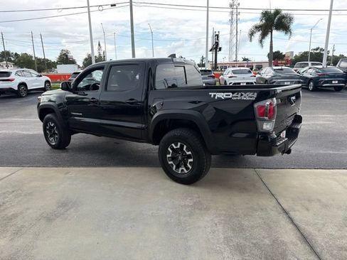 Used 2023 Toyota Tacoma TRD Off-Road w/ TRD Premium Off Road Package AWD/4WD image 6