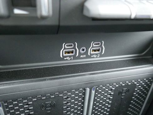 New 2026 RAM 2500 Laramie w/ Night Edition AWD/4WD image 25
