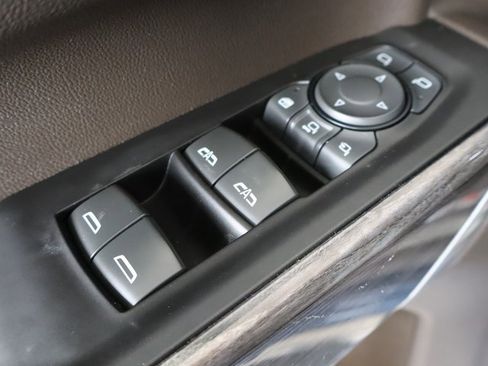 Used 2020 Chevrolet Silverado 2500 LTZ w/ LTZ Plus Package image 19