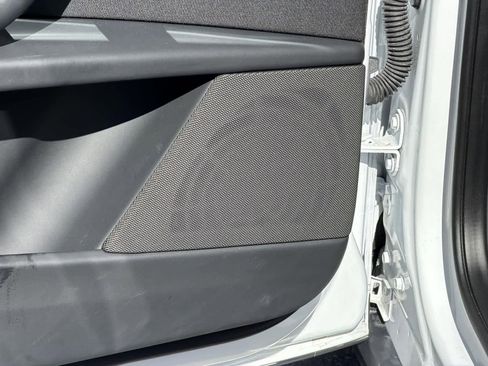 Used 2024 Tesla Model X image 24