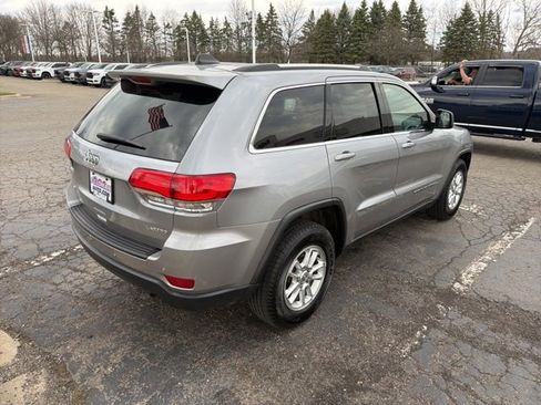 Used 2019 Jeep Grand Cherokee Laredo w/ Security & Convenience Group image 5