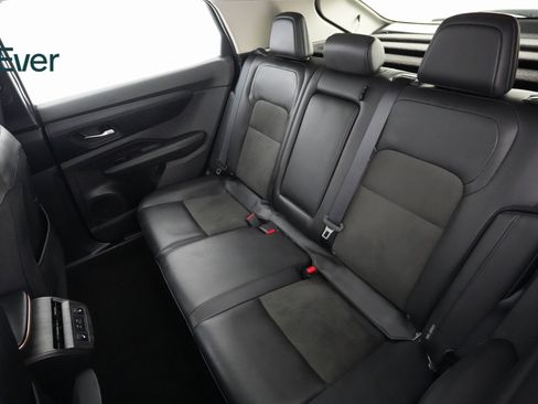 Used 2024 Nissan Ariya EVOLVE+ e-4ORCE image 8