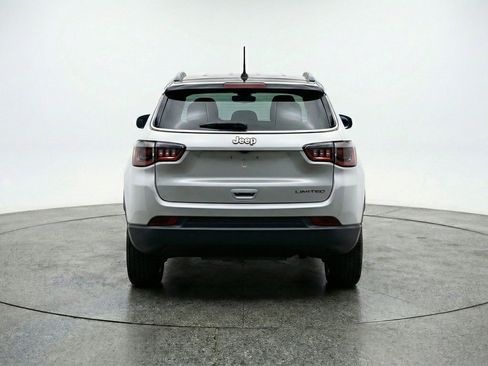 Used 2025 Jeep Compass Limited AWD/4WD image 7
