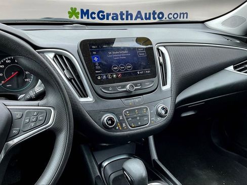 Used 2024 Chevrolet Malibu LT image 9