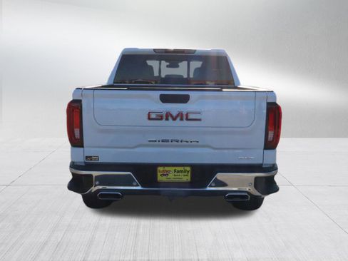 New 2026 GMC Sierra 1500 SLT image 6