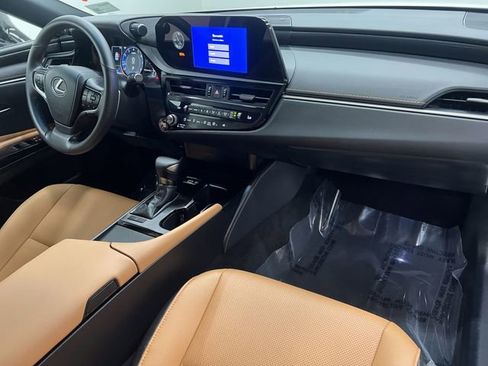 Certified 2025 Lexus ES 350 w/ Accessory Package (Z1) FWD image 12