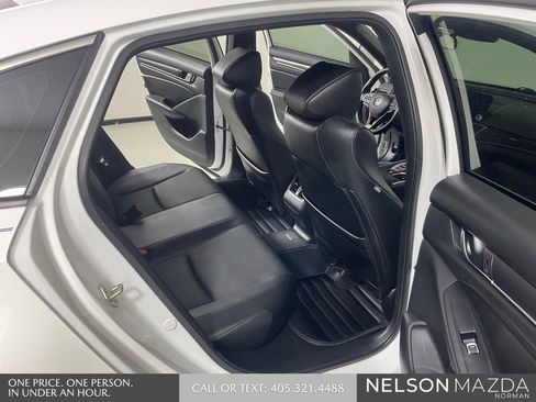 Used 2019 Honda Accord Sport image 16