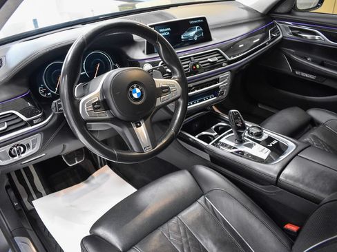 Used 2018 BMW M760i xDrive AWD/4WD image 20