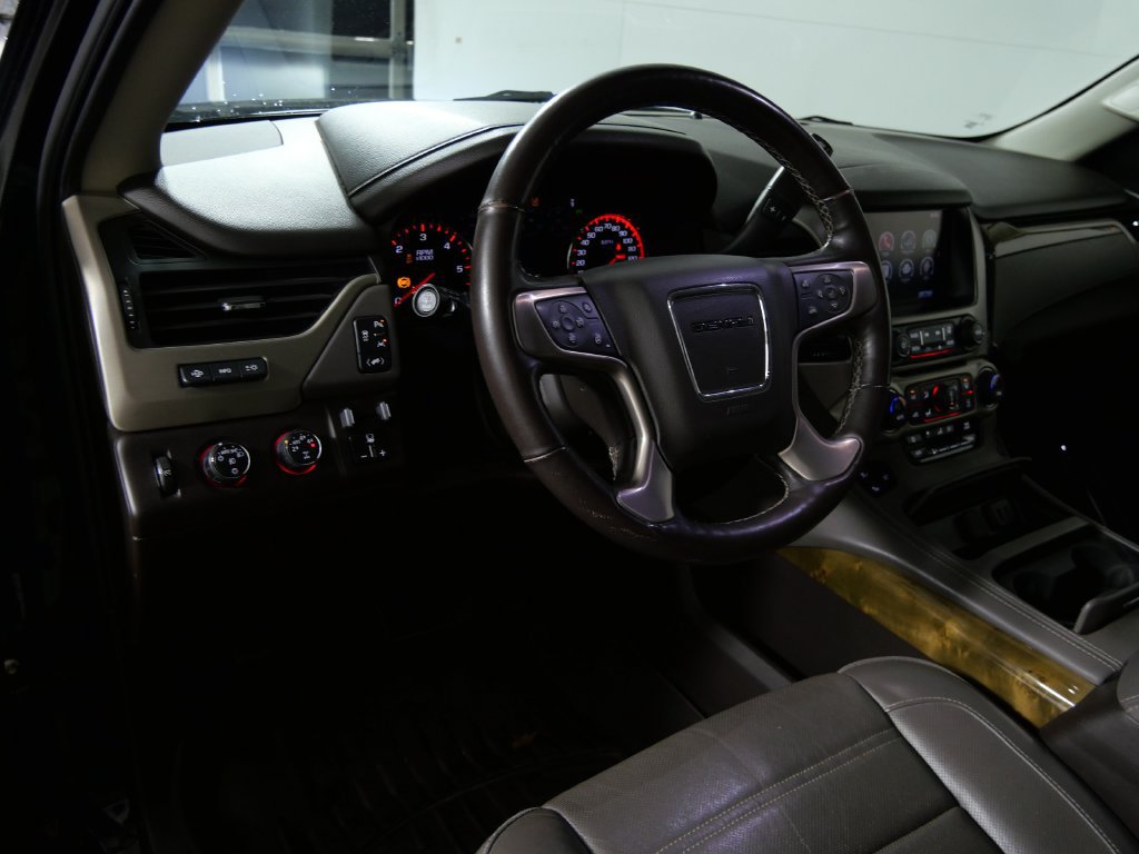 Used 2016 GMC Yukon XL Denali w/ Open Road Package AWD/4WD image 14