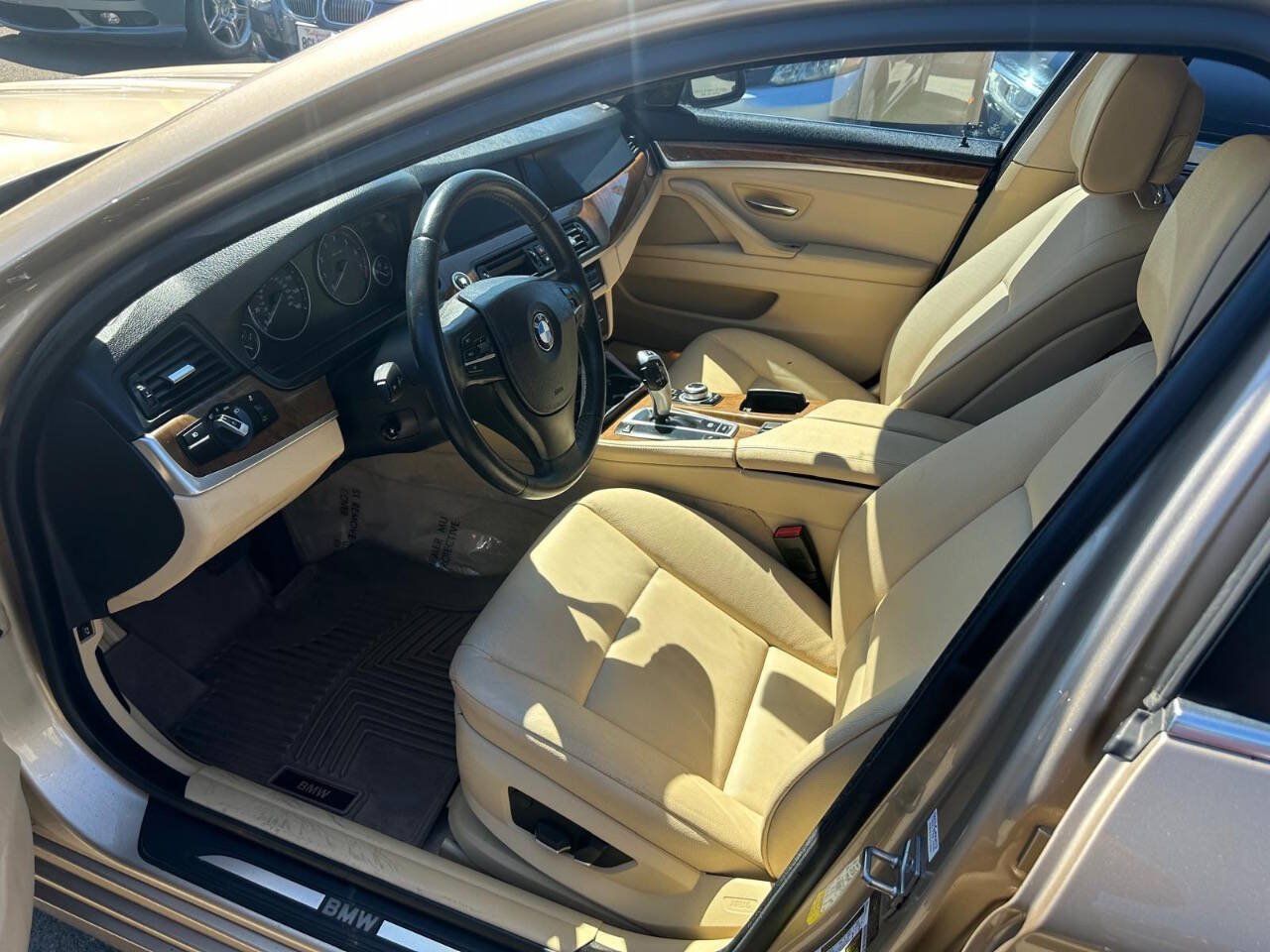 Used 2011 BMW 528i Sedan RWD image 13