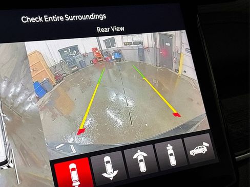 Used 2024 Jeep Grand Cherokee Trailhawk w/ Advanced Protech Group II image 29