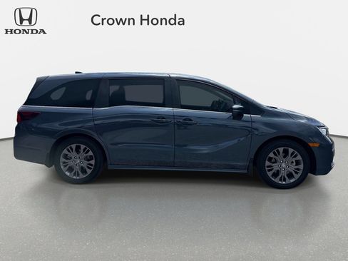 Certified 2025 Honda Odyssey Touring image 5