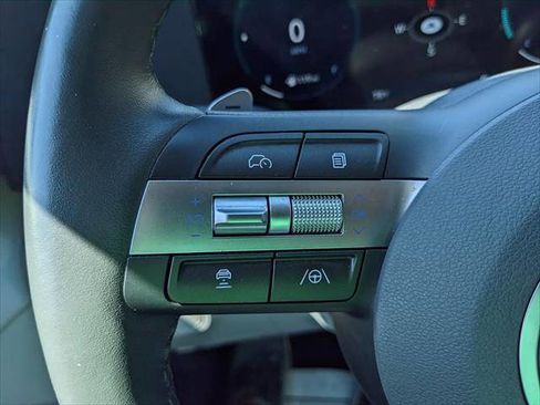 Used 2024 Hyundai Kona Limited FWD image 25