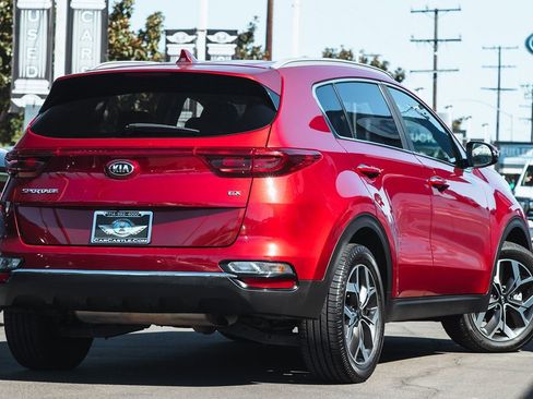 Used 2021 Kia Sportage EX image 2