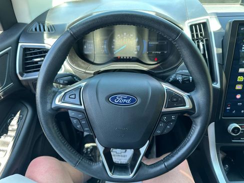 Used 2024 Ford Edge SEL AWD/4WD image 17