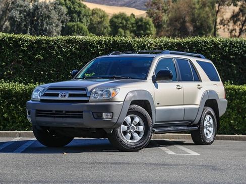 Used 2003 Toyota 4Runner SR5 image 1