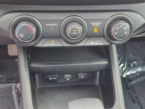 Used 2024 Kia Forte LXS FWD image 41