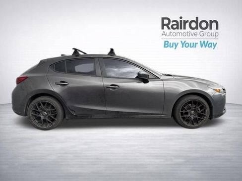 Used 2018 MAZDA MAZDA3 Grand Touring FWD image 5