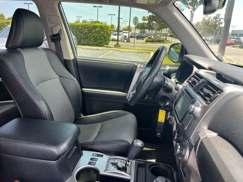 Used 2018 Toyota 4Runner SR5 Premium AWD/4WD image 7
