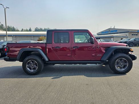 Used 2021 Jeep Gladiator Rubicon w/ Trailer Tow Package AWD/4WD image 2