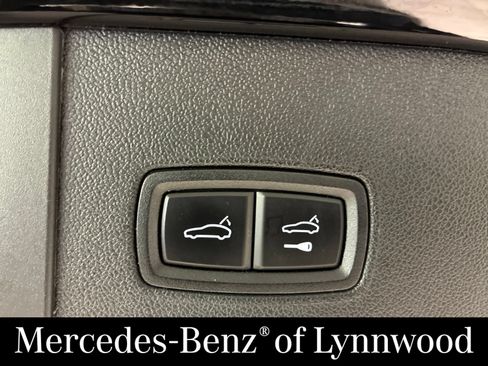 Used 2020 Porsche Cayenne Turbo AWD/4WD image 27