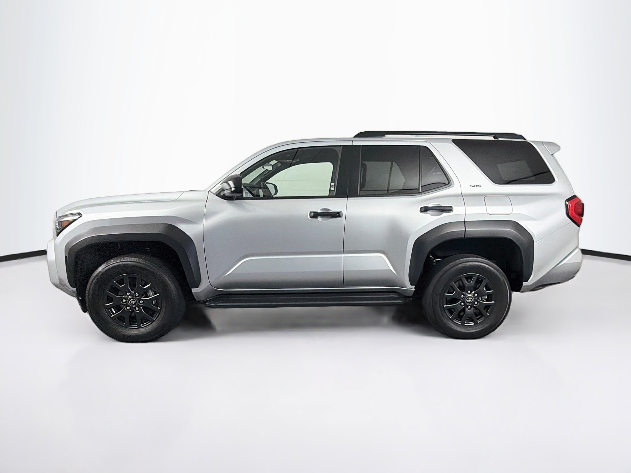 Used 2025 Toyota 4Runner SR5 AWD/4WD image 4