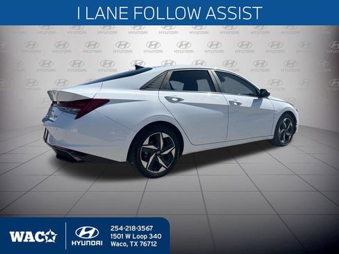 Used 2023 Hyundai Elantra Limited image 17