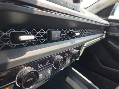 Used 2025 Honda Accord SE image 37
