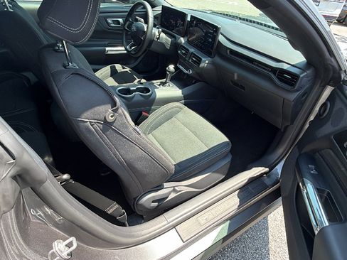 Used 2026 Ford Mustang Coupe RWD image 20