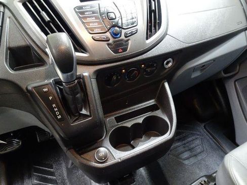 Used 2019 Ford Transit 250 148 Medium Roof RWD image 31