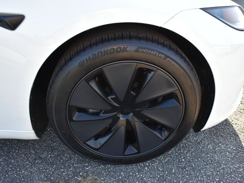 Used 2025 Tesla Model 3 Long Range AWD/4WD image 27