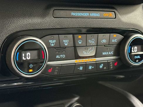 Used 2021 Ford Escape Titanium image 21