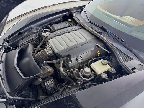 Used 2015 Chevrolet Corvette Stingray Coupe w/ 3LT Preferred Equipment Group image 28