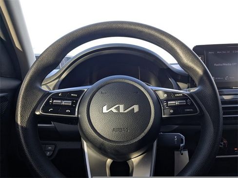 Used 2023 Kia Seltos LX image 23