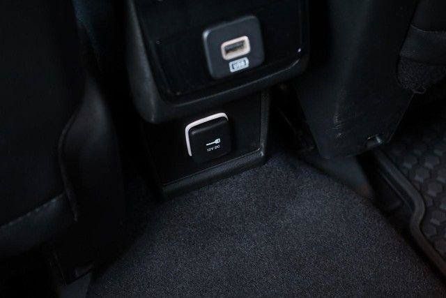 Used 2025 Jeep Compass Trailhawk AWD/4WD image 21