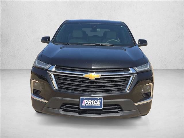 Used 2023 Chevrolet Traverse LS FWD image 2