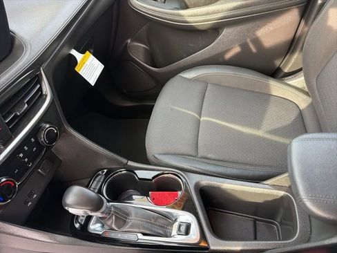 Used 2024 Buick Encore GX Preferred image 16