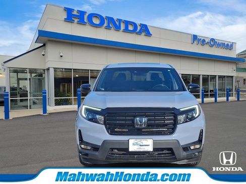 Used 2023 Honda Ridgeline Black Edition image 2