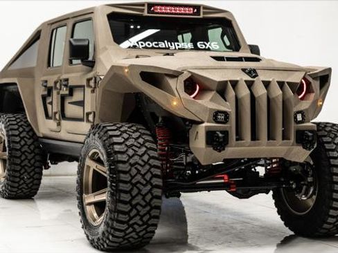 Used 2026 Jeep Gladiator Sport AWD/4WD image 4
