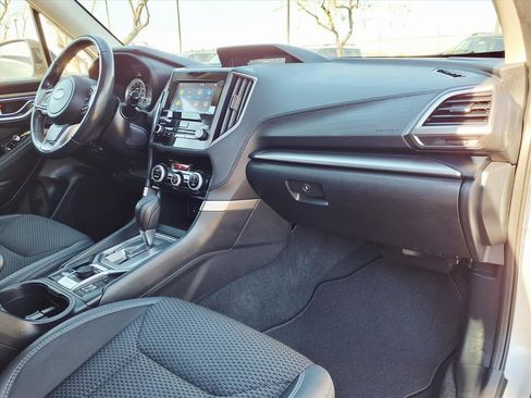 Used 2020 Subaru Forester Premium image 10