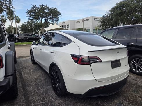 Used 2023 Tesla Model Y Performance AWD/4WD image 4