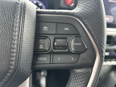 Used 2024 Toyota Tacoma TRD Sport image 19