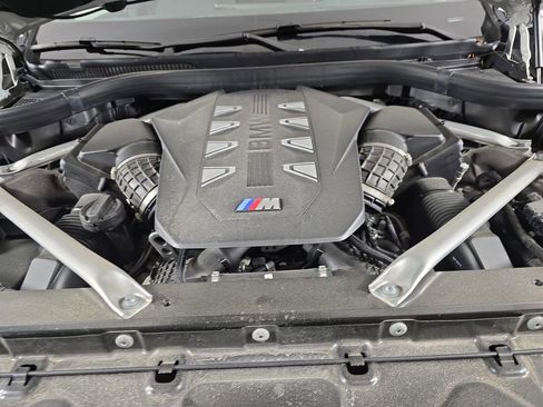 Certified 2025 BMW X7 M60i image 36