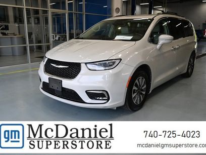 Used 2021 Chrysler Pacifica Touring-L