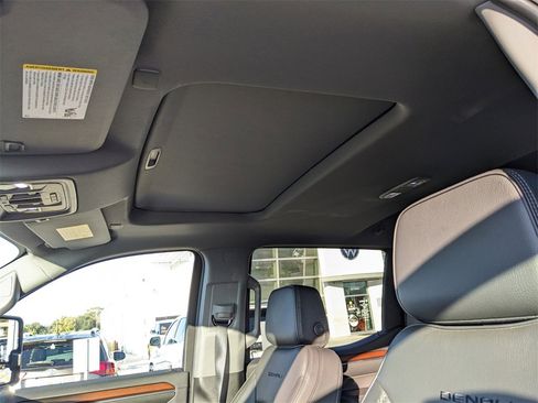 Used 2024 GMC Sierra 1500 Denali w/ Denali Reserve Package image 23