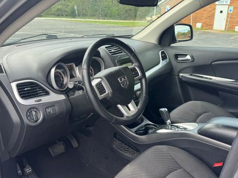 Used 2018 Dodge Journey SE w/ Popular Equipment Group FWD image 13