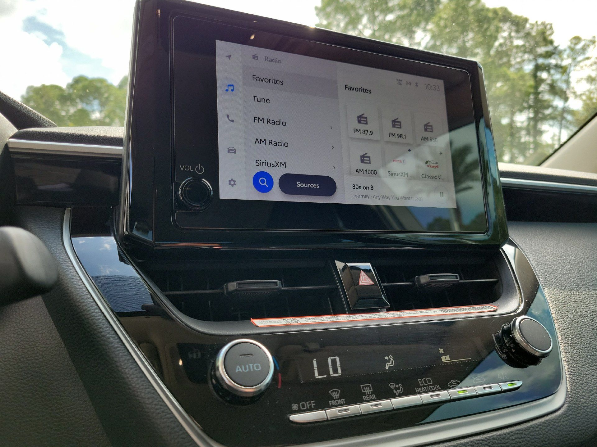 Used 2025 Toyota Corolla LE FWD image 33